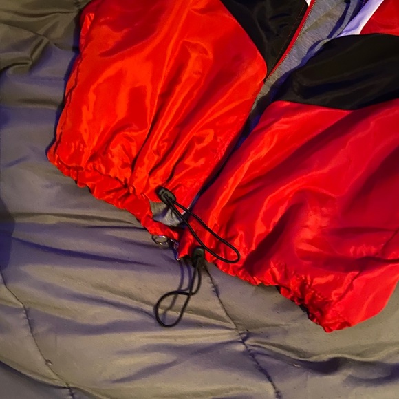 Statement zip-up - Picture 2 of 4